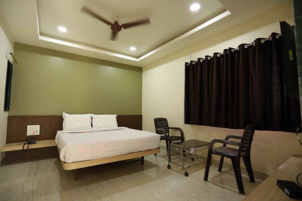 Hotel Pride Executive Solapur Extérieur photo